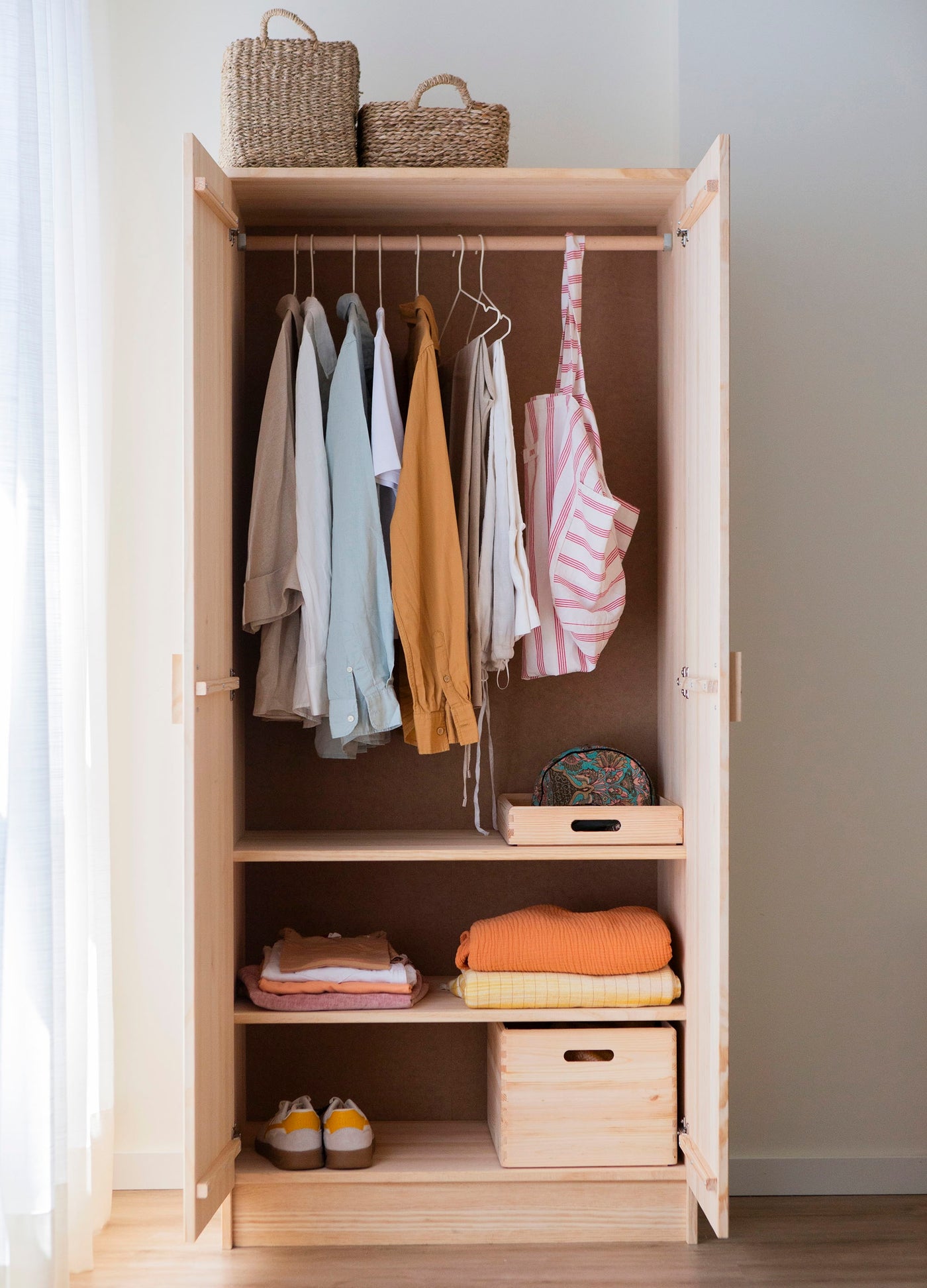 Vita Kleiderschrank - herbeschick. - Astigarraga Kit Line